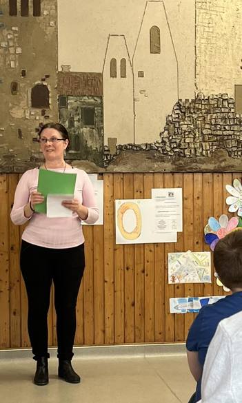 Versmondó verseny és Vers mindenkinek vetélkedő
